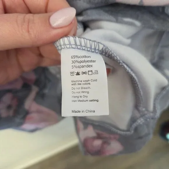 Michelle Mae Womens XL Floral Striped Lightweight Pullover Sweatshirt Cowl Neck - Picture 7 of 9